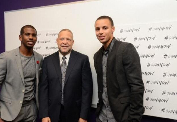 也在镜头前 也在镜头前